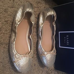 Kaari Blue Gold Flats 7.5 Final price